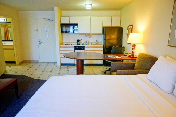 Larkspur Landing Pleasanton - An All-Suite Hotel image 25
